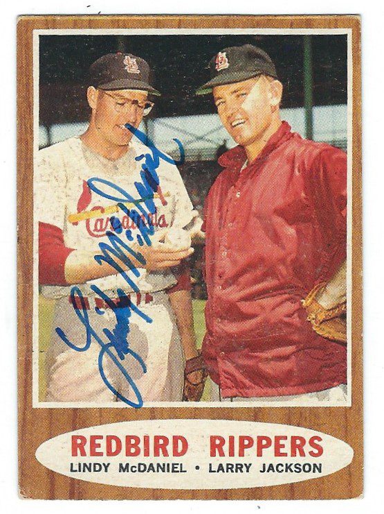 Autographed LINDY MCDANIEL 1962 Topps Card
