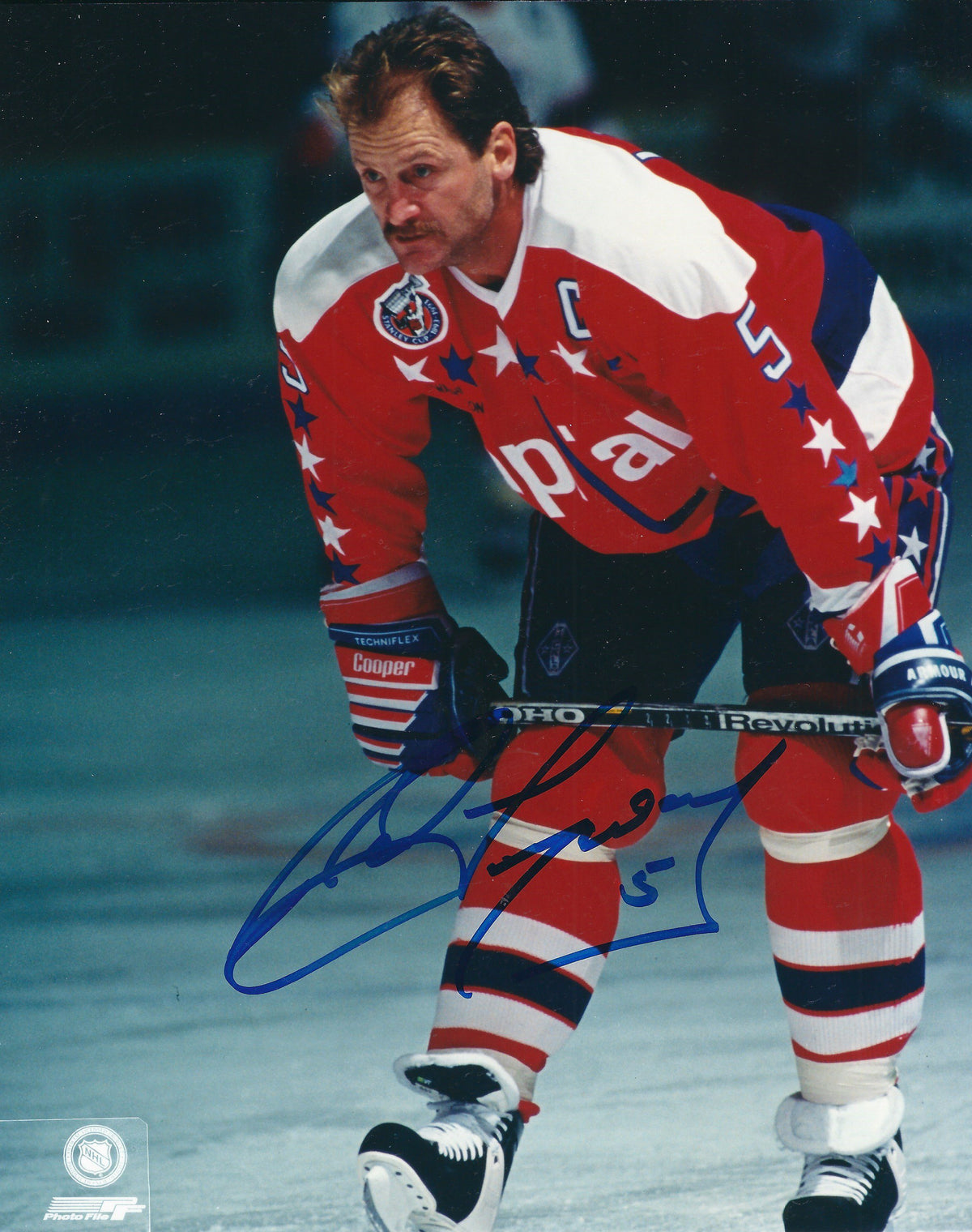 Autographed ROD LANGWAY 8X10 Washington Capitals photo.