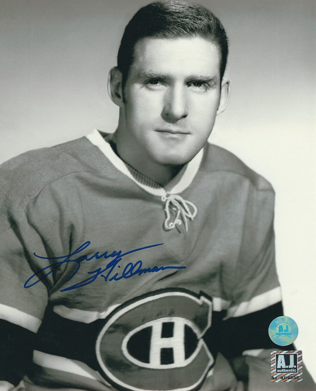 Autographed LARRY HILLMAN  8X10 Montreal Canadiens Photo