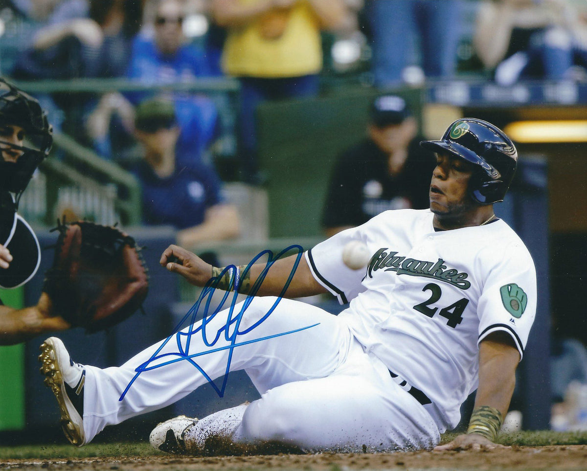 AUTOGRAPHED JESUS AGUILAR 8X10 Milwaukee Brewers Photo