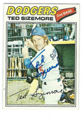Autographed TED SIZEMORE 1977 Topps Card