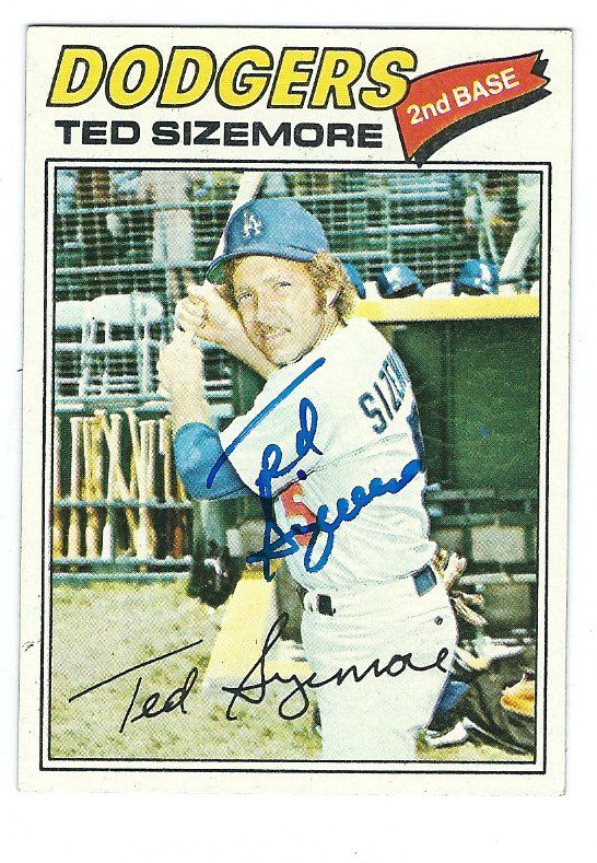 Autographed TED SIZEMORE 1977 Topps Card