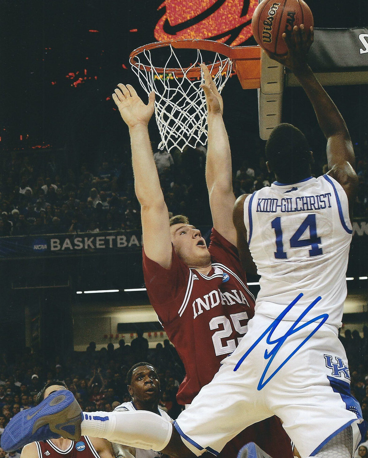 Autographed Michael Kidd-Gilchrist University of Kentucky Wildcats 8x10 photo