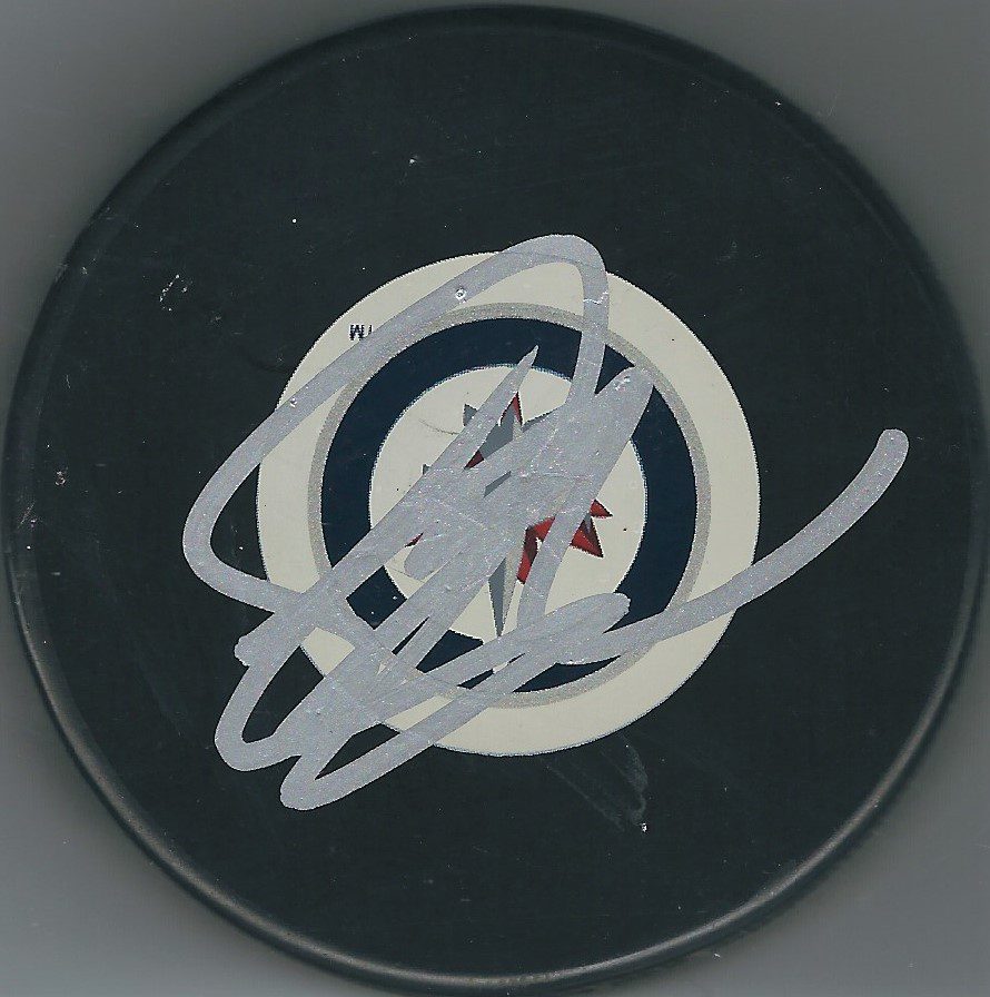 Autographed MARK SCHEIFELE Winnipeg Jets Hockey Puck