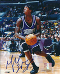 Autographed GERALD WALLACE 8X10 Sacramento Kings Photo