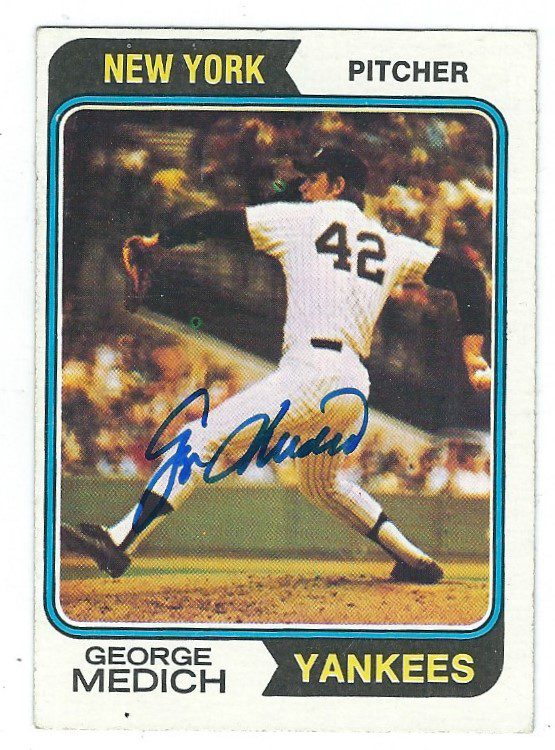Autographed GEORGE MEDICH New York Yankees 1974 Topps Card