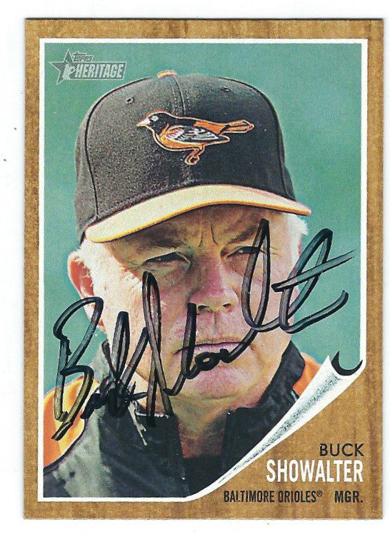 Autographed BUCK SHOWALTER 2011 Topps Heritage Card