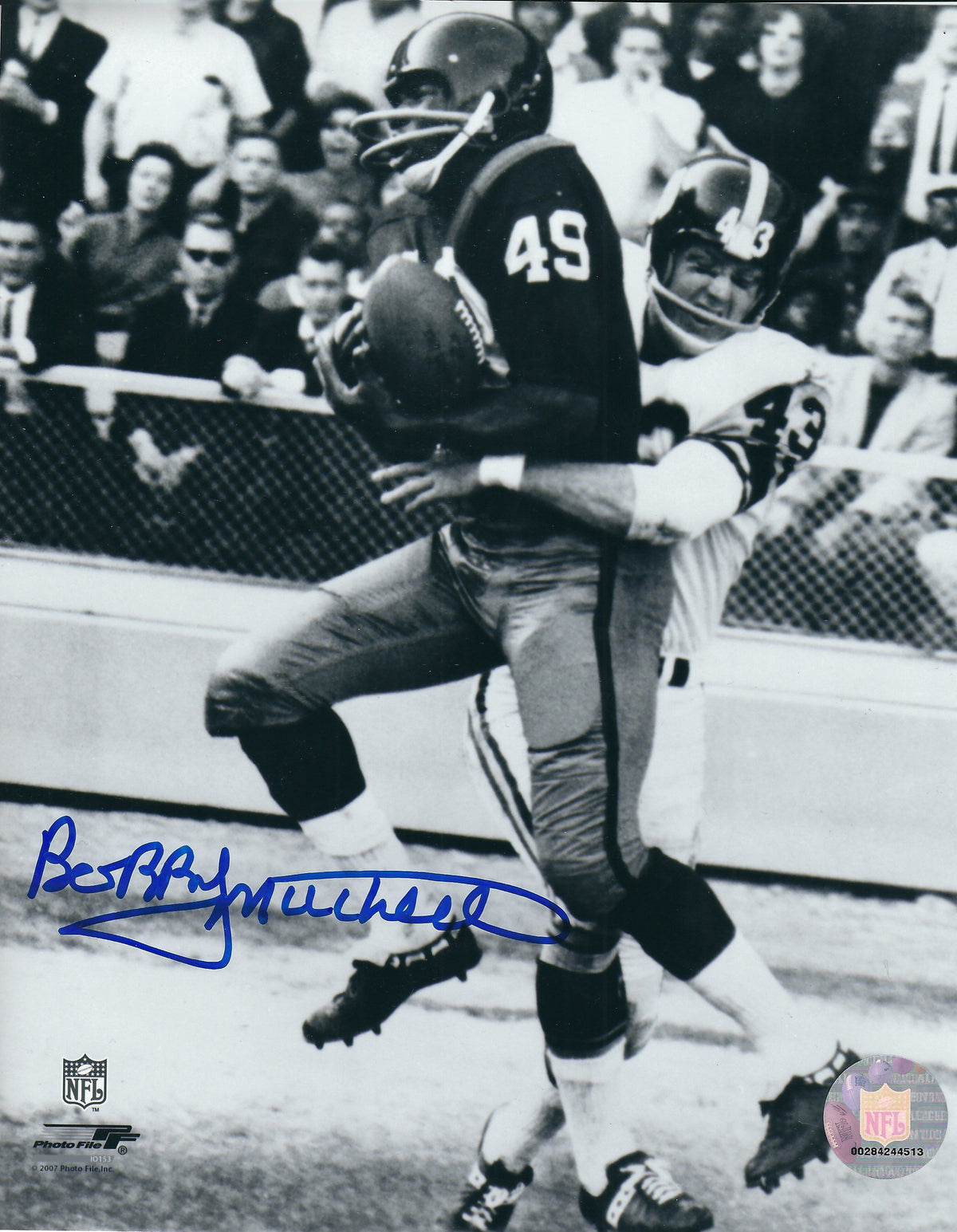 Autographed BOBBY MITCHELL 8x10 Washington Redskins Photo