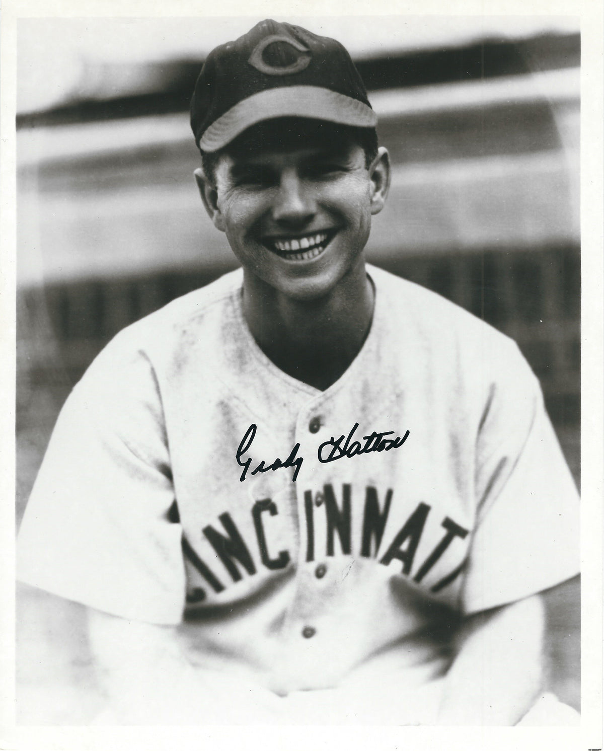AUTOGRAPHED GRADY HATTON 8X10 Cincinnati Reds photo