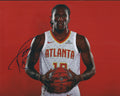 AUTOGRAPHED TAUREAN PRINCE 8X10 Atlanta Hawks photo