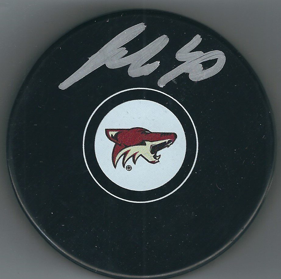 Autographed MICHAEL GRABNER Arizona Coyotes Hockey Puck