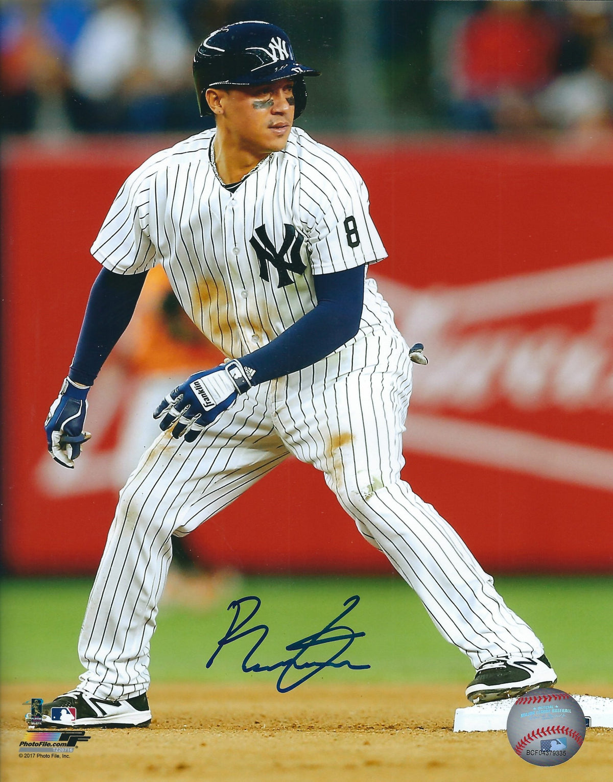 Autographed RONALD TORREYES 8X10 New York Yankees Photo