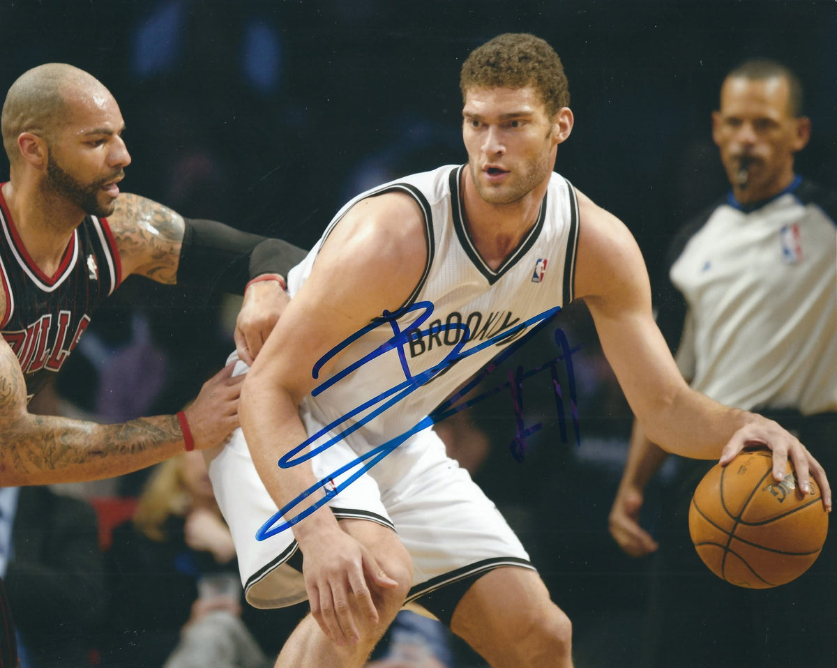 Autographed BROOK LOPEZ 8x10 Brooklyn Nets photo