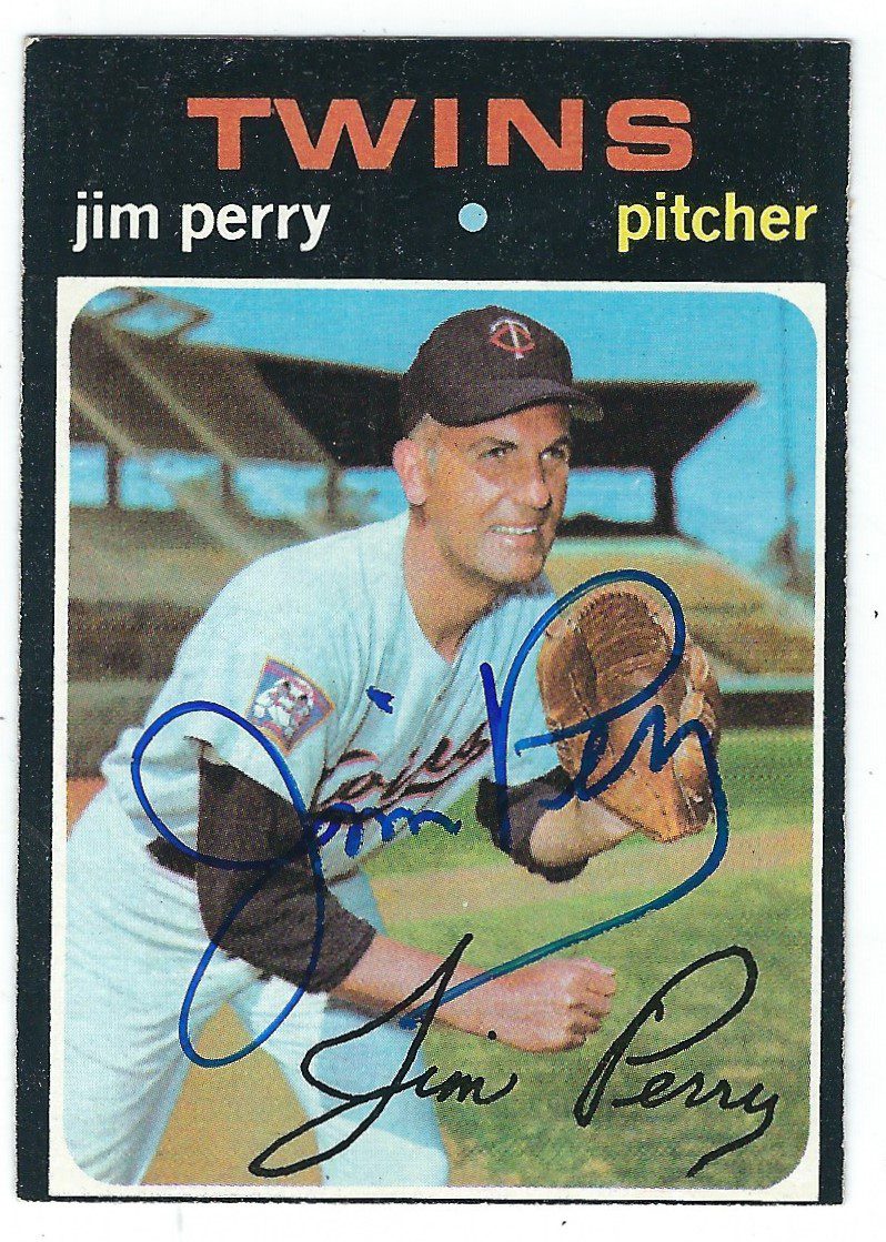 Autographed JIM PERRY Minnesota Twins 1971 Topps Card