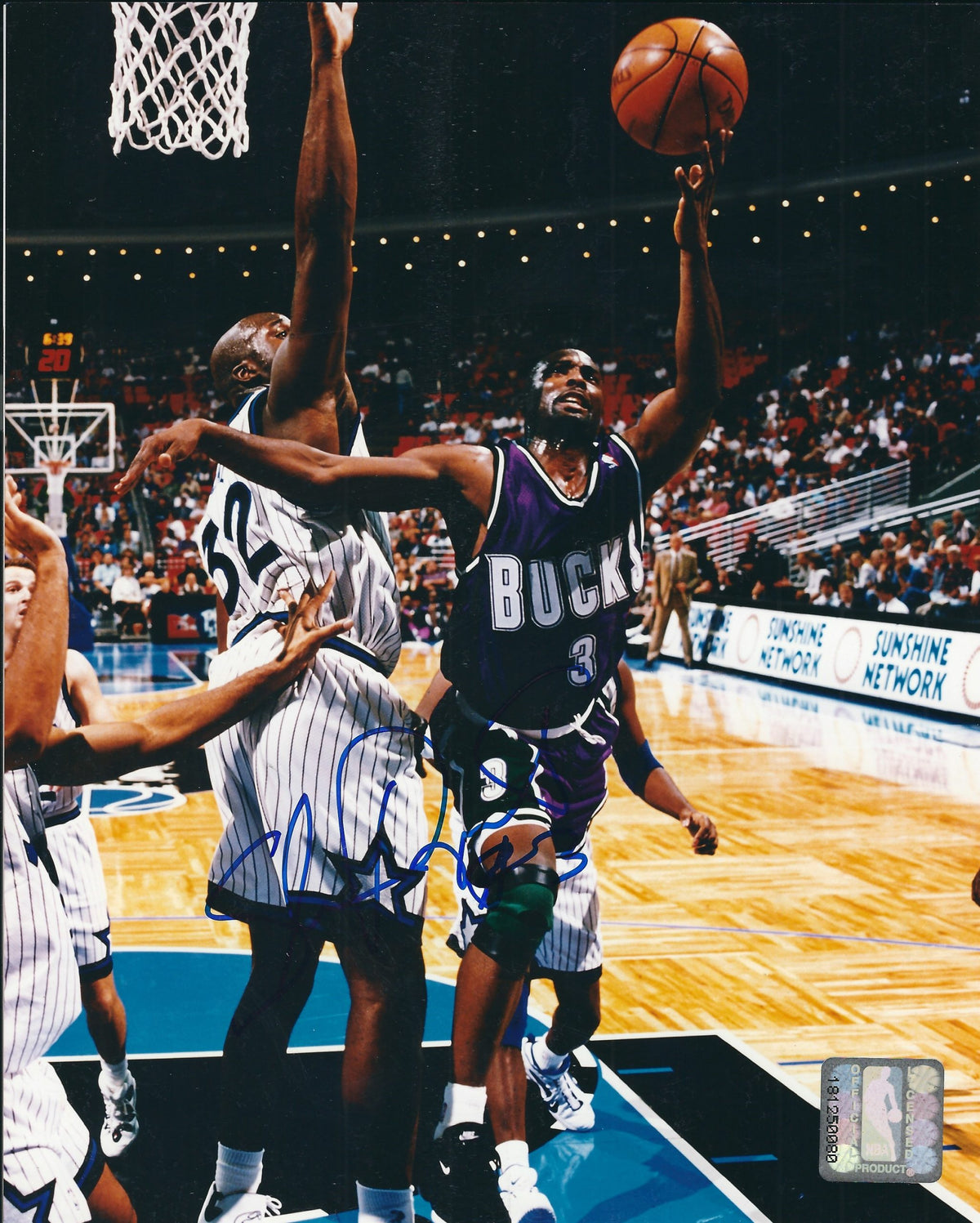 AUTOGRAPHED SHAWN RESPERT 8x10 MILWAUKEE BUCKS Photo