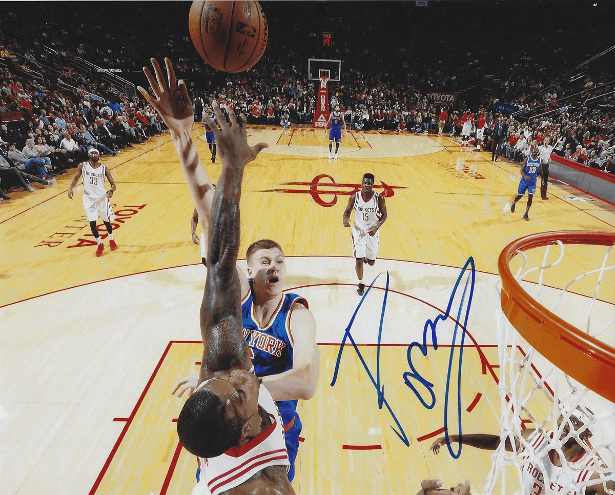 Autographed KRISTAPS PORZINGIS 8x10 New York Knicks Photo