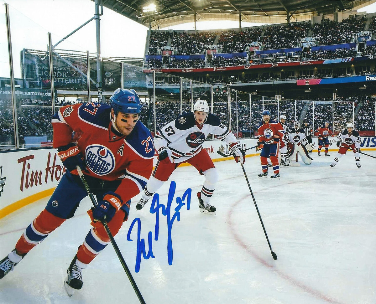 Autographed MILAN LUCIC 8X10 Edmonton Oilers Photo