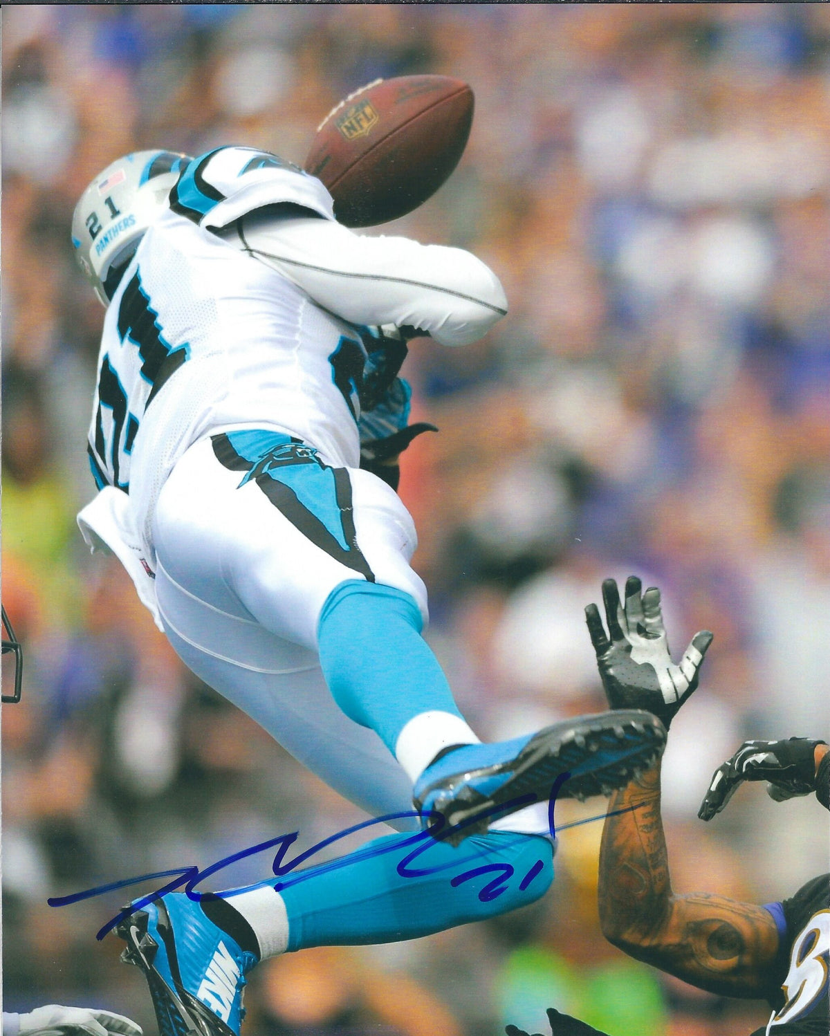 Autographed Thomas DeCoud 8X10 Carolina Panthers photo