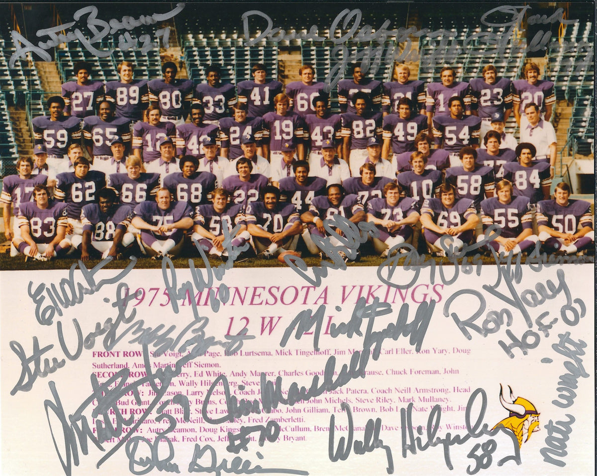 Autographed 1975 Vikings Team 8X10 photo 18 Signatures