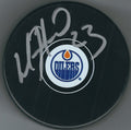 Autographed MATT HENDRICKS Edmonton Oilers Hockey Puck