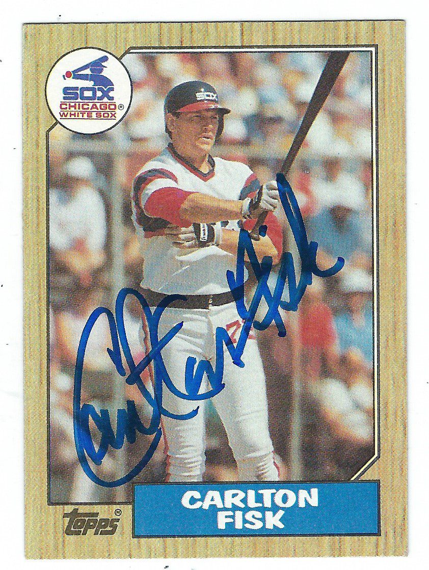 Autographed CARLTON FISK 1987 Topps card