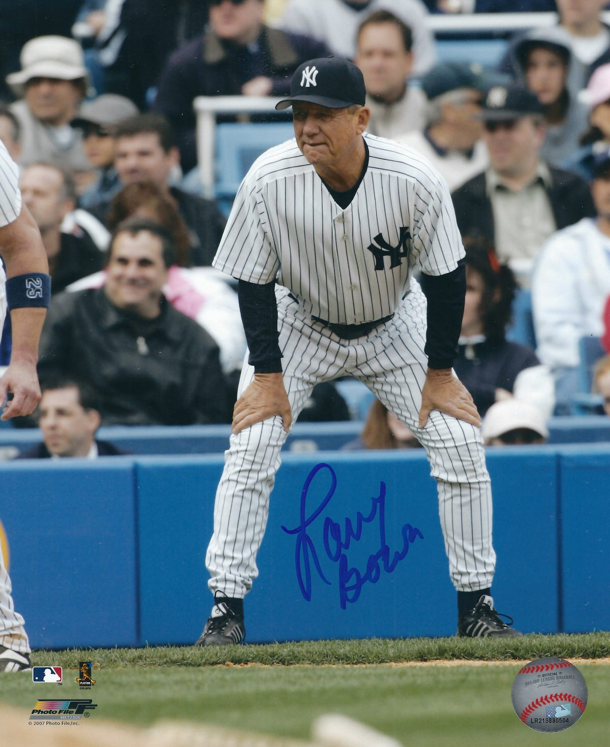 AUTOGRAPHED LARRY BOWA 8X10 photo  New York Yankees