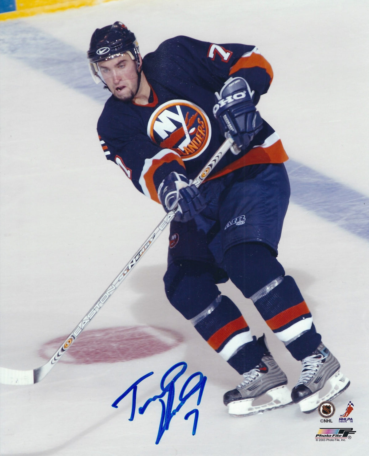 Autographed TRENT HUNTER 8X10 New York Islanders Photo