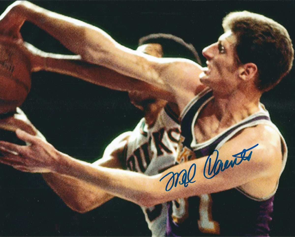 AUTOGRAPHED MEL COUNTS 8X10 Los Angeles Lakers photo