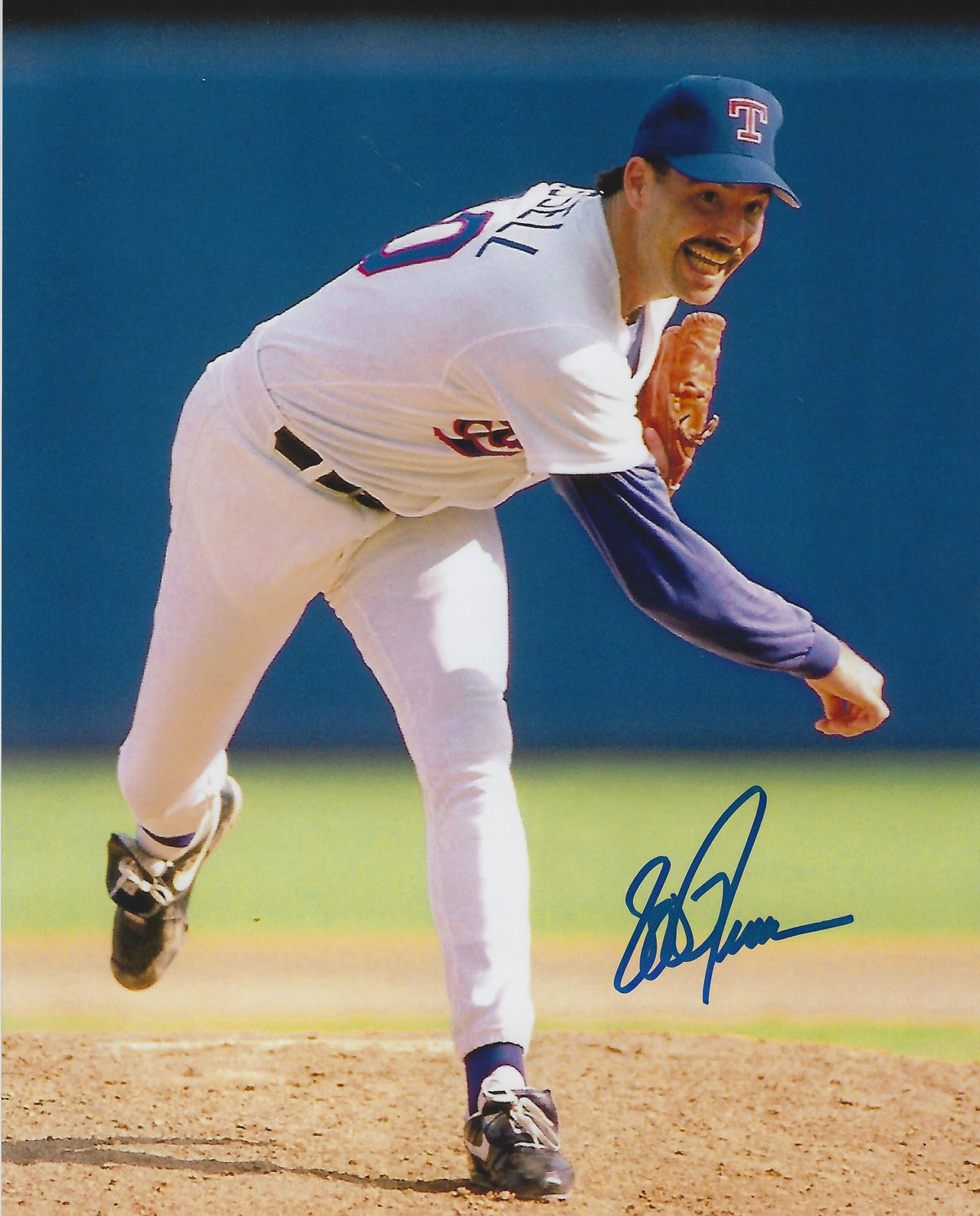 Autographed JEFF RUSSELL 8X10 Texas Rangers Photo