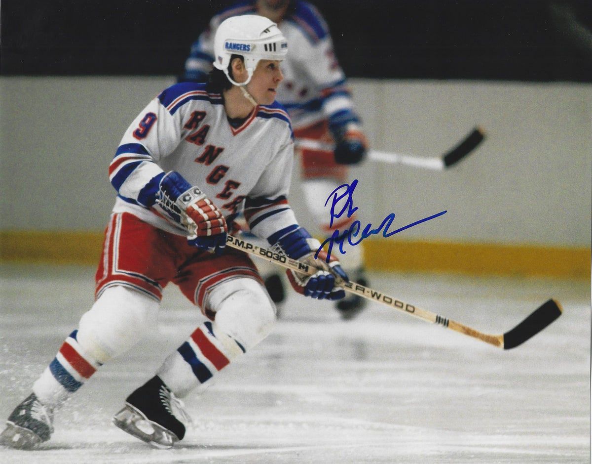 Autographed ROB MCCLANAHAN 8X10 New York Rangers Photo