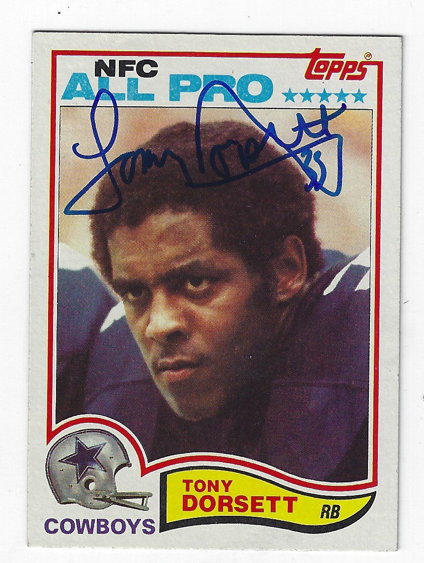 Autographed TONY DORSETT Dallas Cowboys 1982 Topps Card