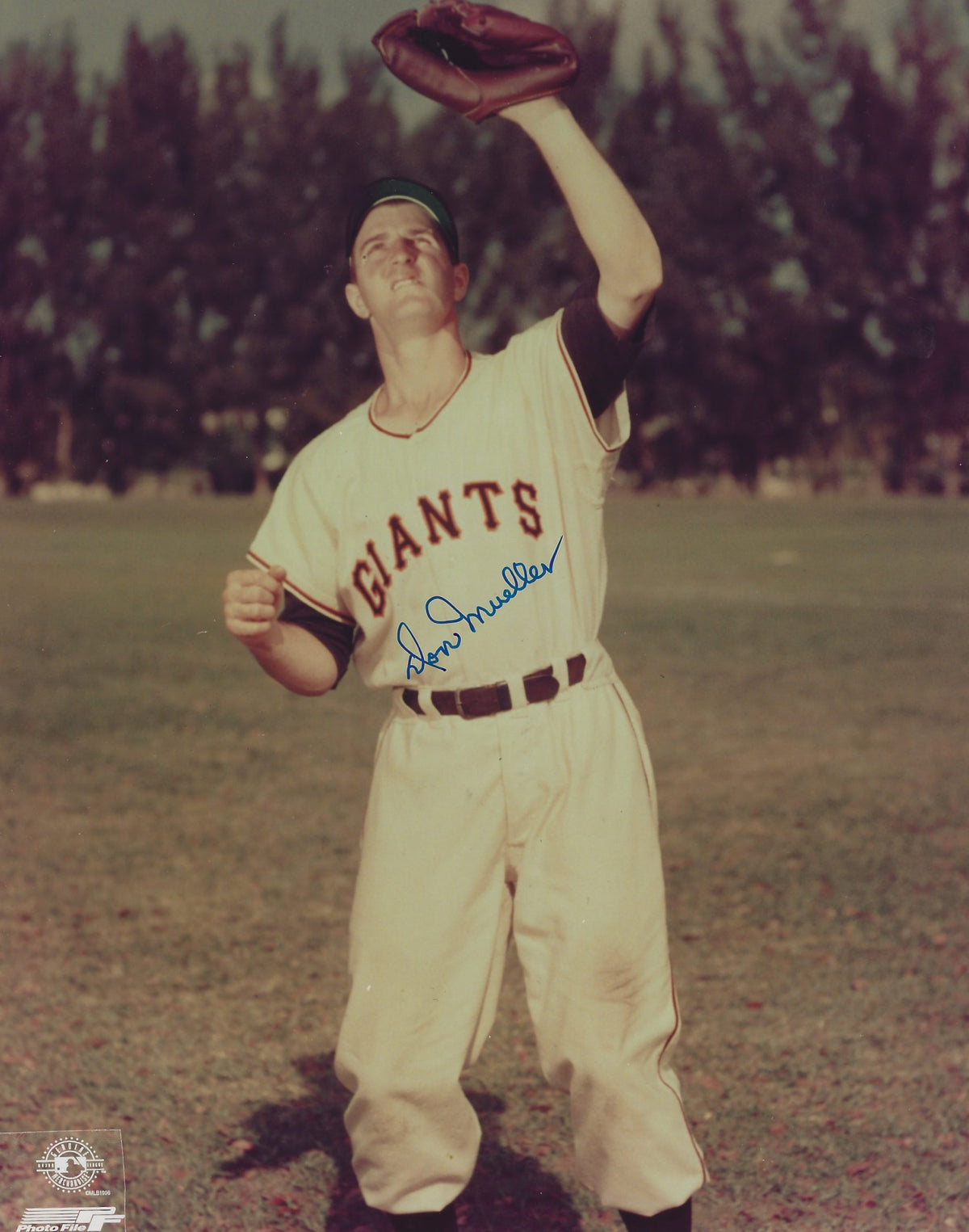 AUTOGRAPHED DON MUELLER 8x10 New York Giants Photo