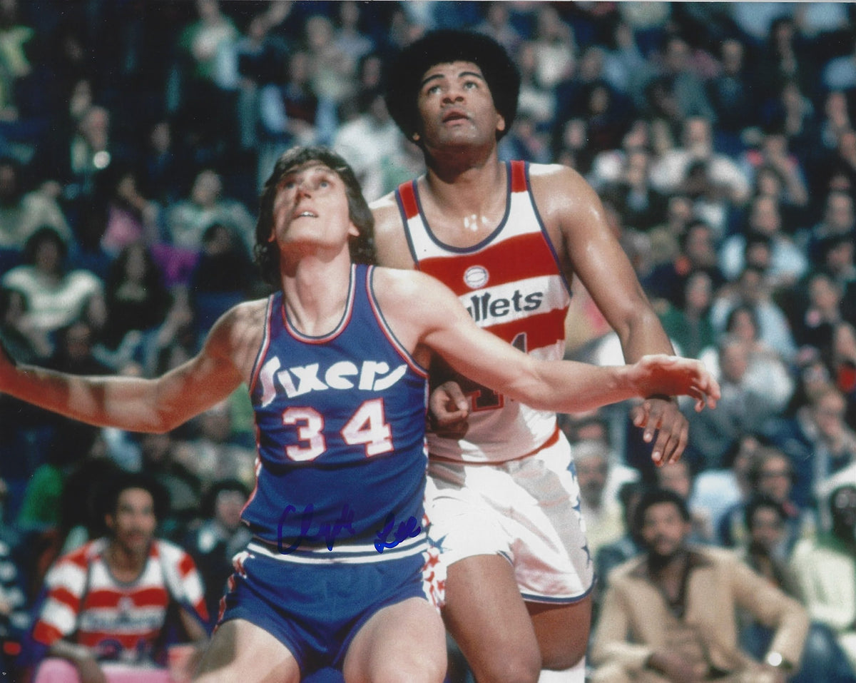 AUTOGRAPHED CLYDE LEE 8x10 Philadelphia 76ers Photo