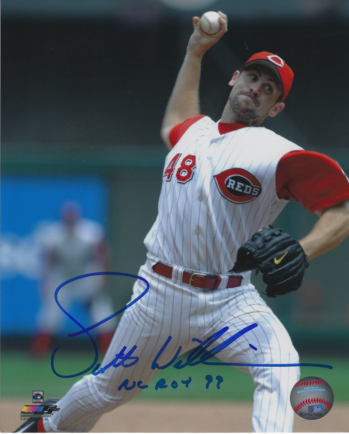 AUTOGRAPHED SCOTT WILLIAMSON "NL ROY 99" 8x10 Cincinnati Reds Photo
