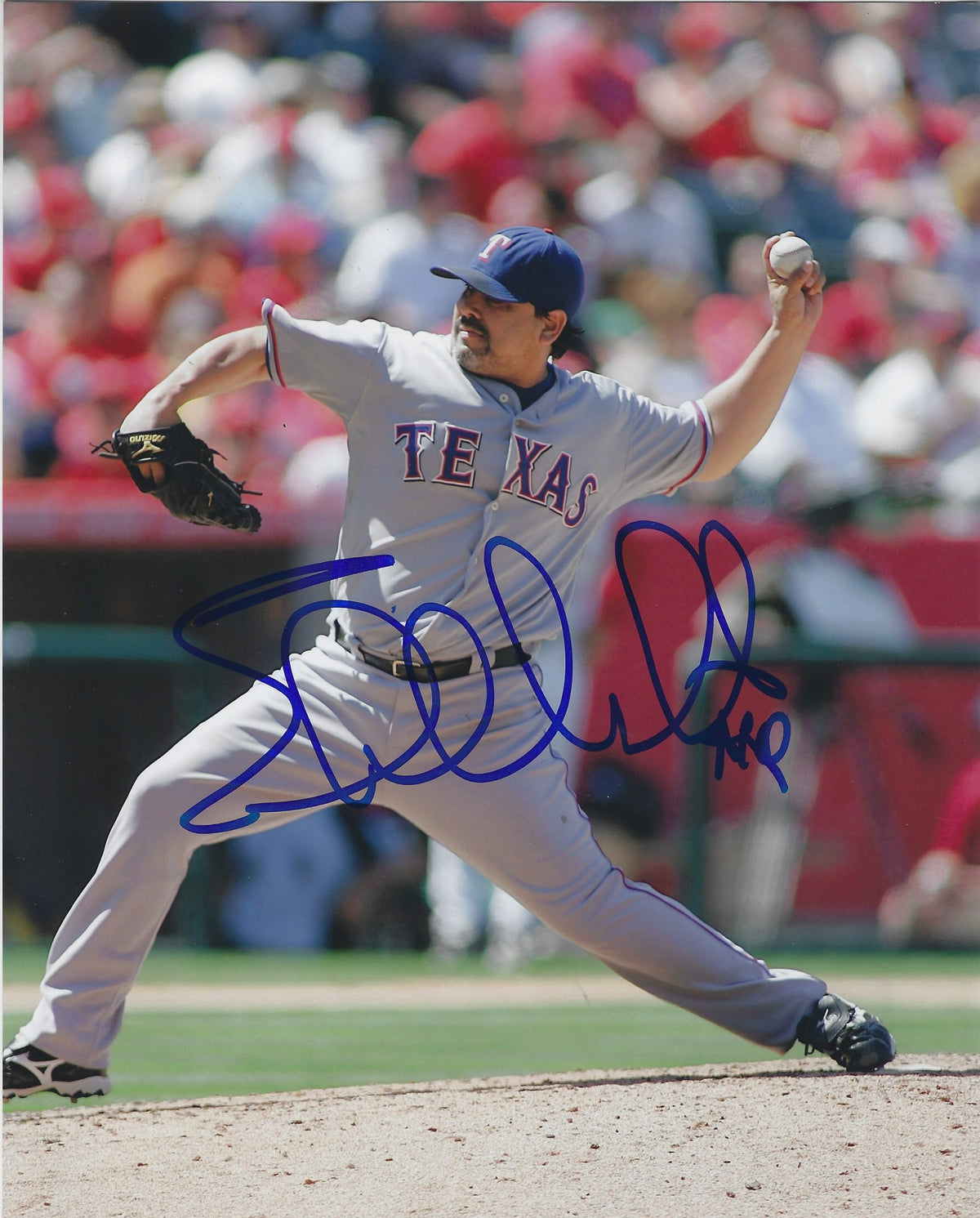 AUTOGRAPHED 8X10 EDDIE GUARDADO TEXAS RANGERS Photo