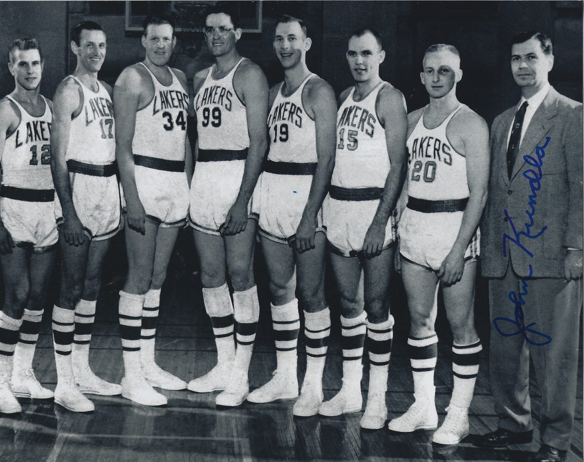 Autographed JOHN KUNDLA 8X10 Minneapolis Lakers photo