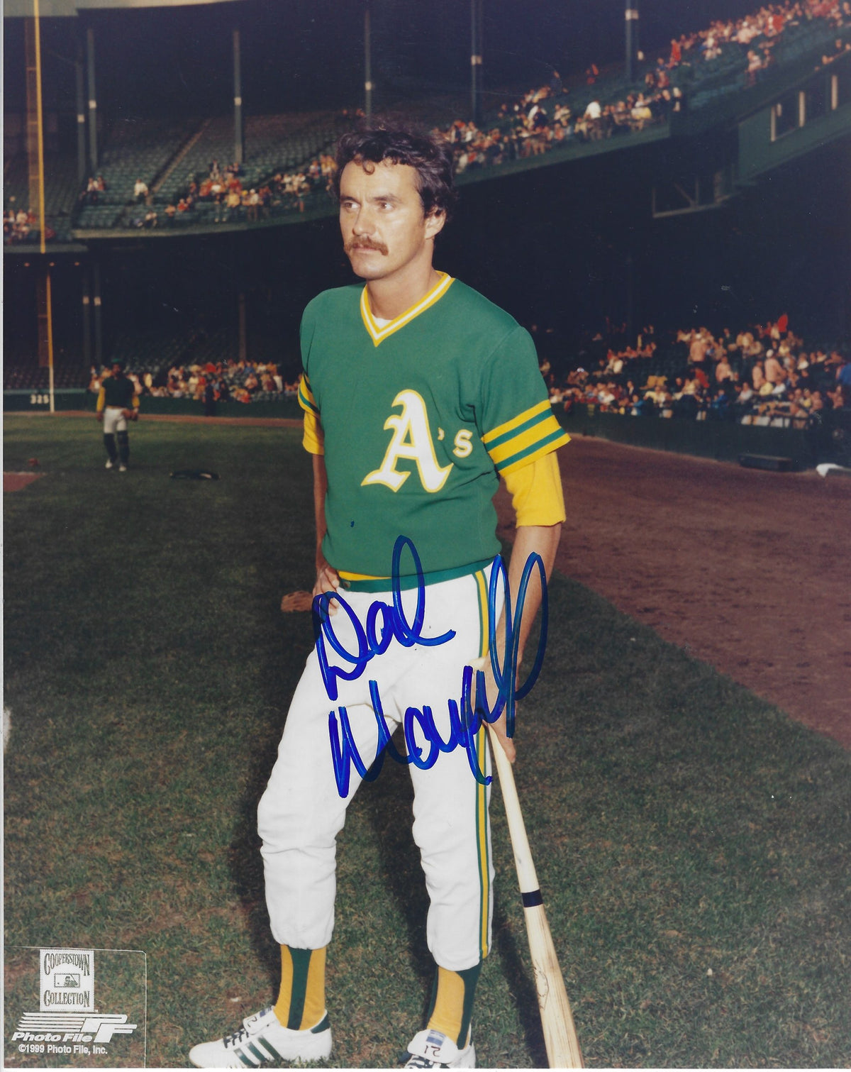 AUTOGRAPHED DAL MAXVILL 8x10 Oakland A's Photo