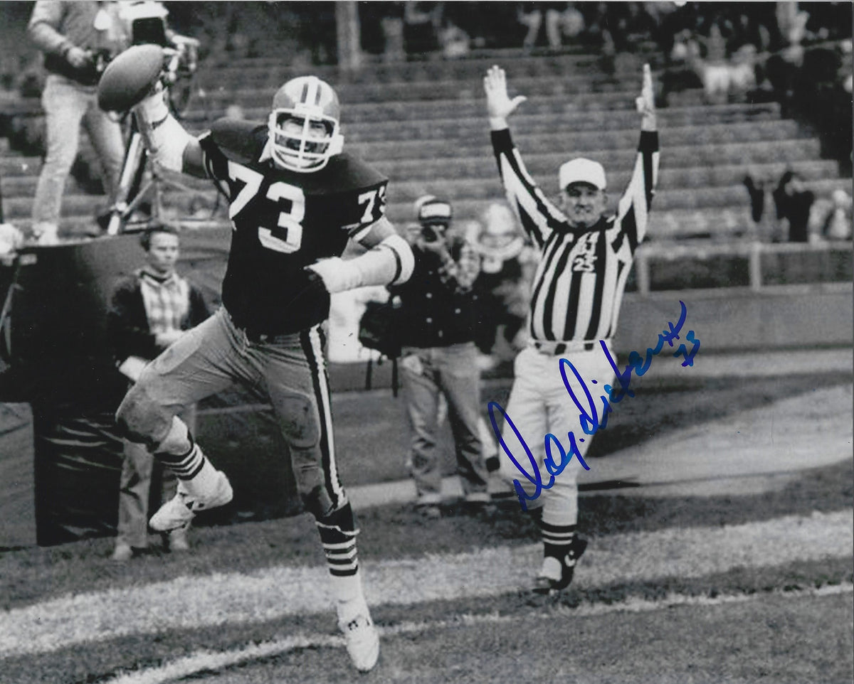 Autographed DOUG DIEKEN 8X10 Cleveland Browns Photo