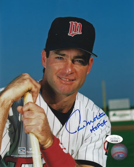Autographed  PAUL MOLITOR "HOF 04" 8x10 Minnesota Twins Photo