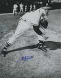 AUTOGRAPHED BOB GIGGIE 8x10 Milwaukee Braves Photo