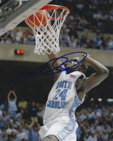 Autographed MARVIN WILLIAMS 8X10 UNC Tar Heel Photo