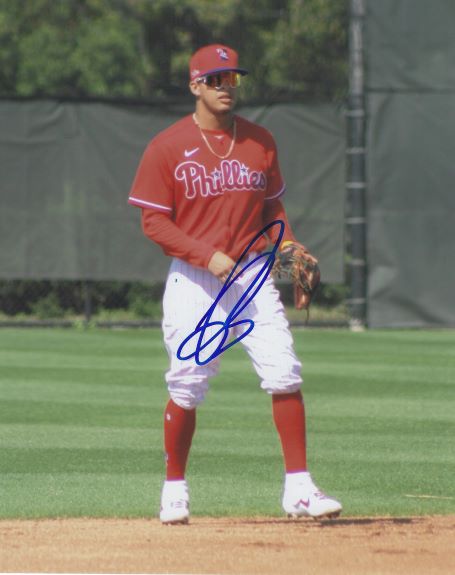 AUTOGRAPHED ARQUIMEDES GAMBOA 8X10 Philadelphia Phillies Photo