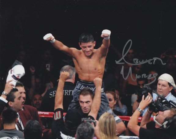 Autographed ABNER MARES 8X10 Boxing photo