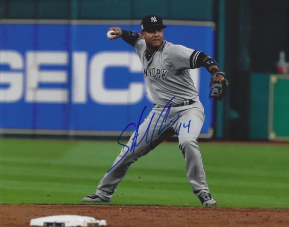 AUTOGRAPHED STARLIN CASTRO 8X10 NEW YORK YANKEES photo