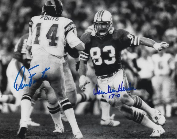 Autographed DAN FOUTS San Diego Chargers & VERN DEN HERDER Miami Dolphins 8x10 Photo