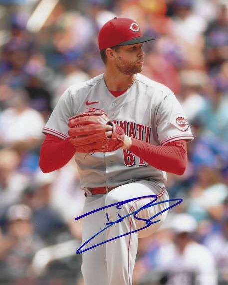 AUTOGRAPHED T.J. ZEUCH 8X10 Cincinnati Reds Photo