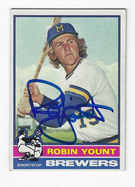 Autographed ROBIN YOUNT Milwaukee Brewers 1976 Topps Card