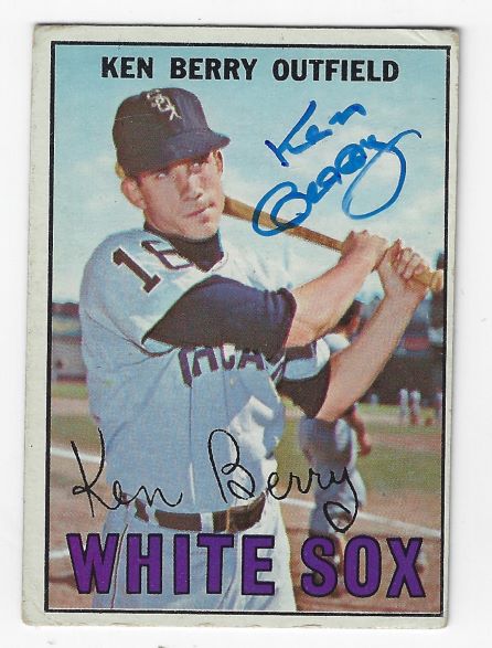 Autographed KEN BERRY Chicago White Sox 1967 Topps Card