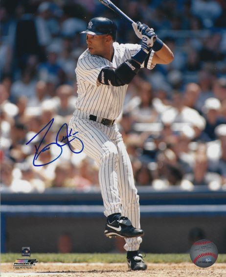 AUTOGRAPHED DAVID JUSTICE 8x10 New York Yankees Photo
