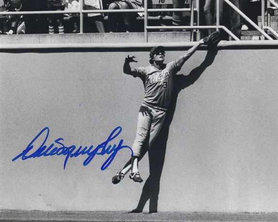 AUTOGRAPHED DALE MURPHY 8X10 Atlanta Braves photo